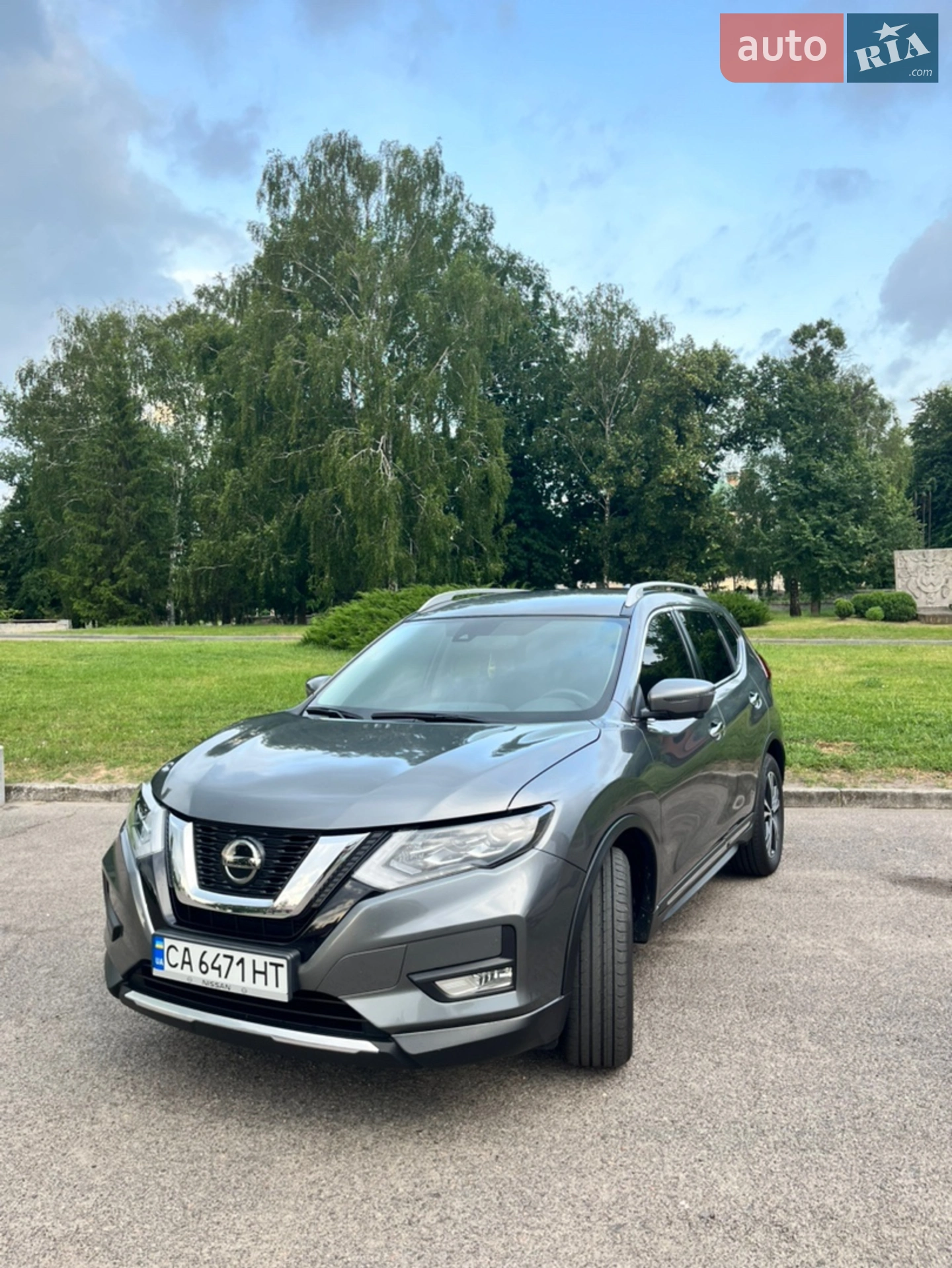2017 Nissan Rogue - мініатюра 2