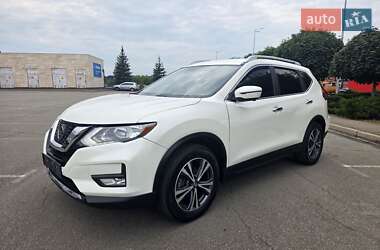 Внедорожник / Кроссовер Nissan Rogue 2019 в Киеве