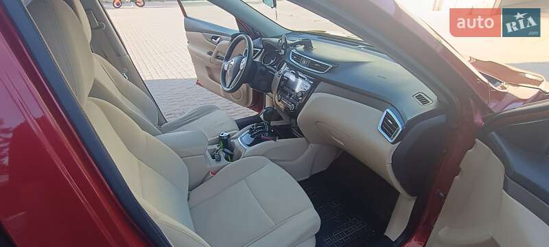 Позашляховик / Кросовер Nissan Rogue 2016 в Чорткові