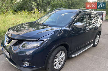 Позашляховик / Кросовер Nissan Rogue 2014 в Малині