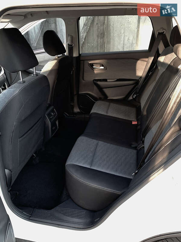 Внедорожник / Кроссовер Nissan Rogue 2020 в Ивано-Франковске