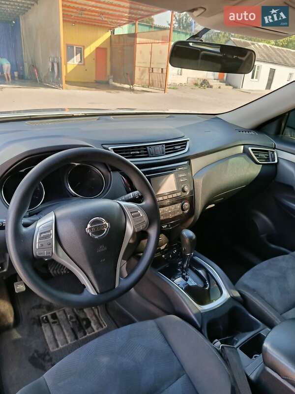 Позашляховик / Кросовер Nissan Rogue 2016 в Балаклії