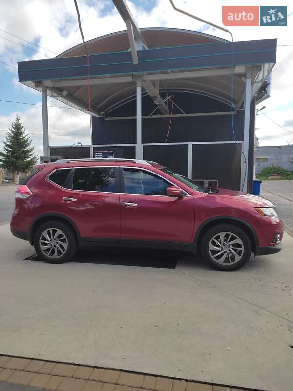 Внедорожник / Кроссовер Nissan Rogue 2014 в Мироновке