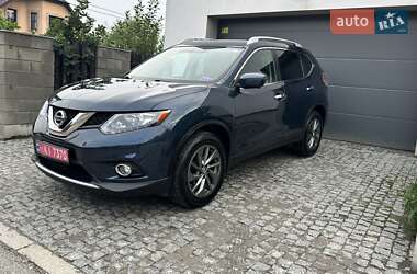 Позашляховик / Кросовер Nissan Rogue 2016 в Києві
