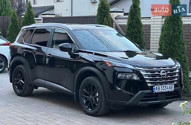 Внедорожник / Кроссовер Nissan Rogue 2024 в Виннице