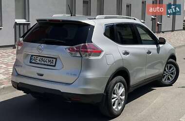 Внедорожник / Кроссовер Nissan Rogue 2015 в 