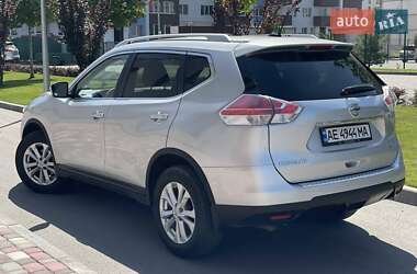 Внедорожник / Кроссовер Nissan Rogue 2015 в 