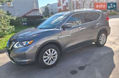 Позашляховик / Кросовер Nissan Rogue 2017 в Харкові