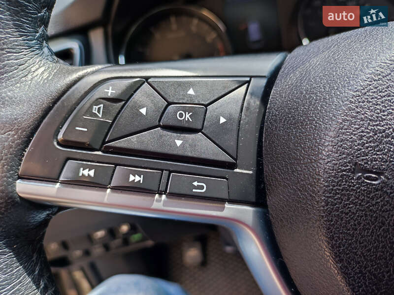 Внедорожник / Кроссовер Nissan Rogue 2018 в Жидачове