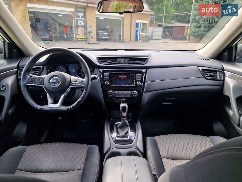 Позашляховик / Кросовер Nissan Rogue 2018 в Дніпрі