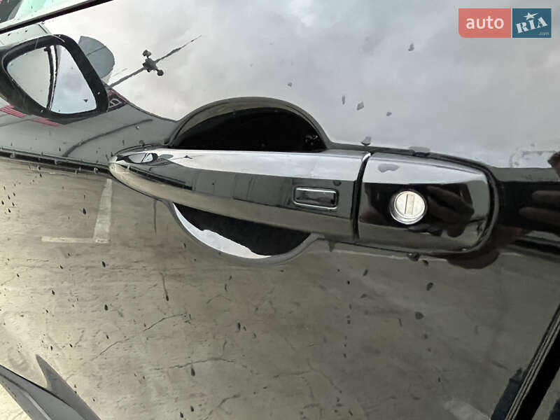 Позашляховик / Кросовер Nissan Rogue 2023 в Києві