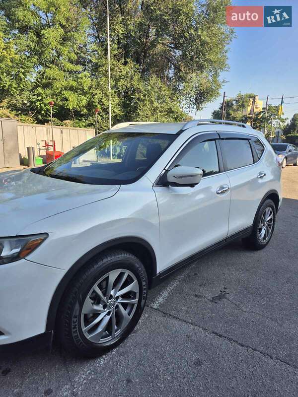 Позашляховик / Кросовер Nissan Rogue 2014 в Запоріжжі