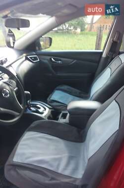 Внедорожник / Кроссовер Nissan Rogue 2016 в Каменке