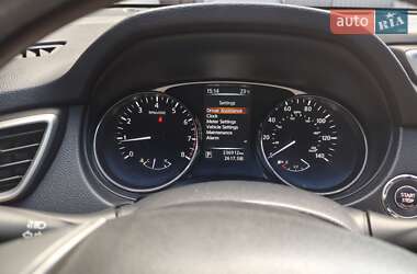 Внедорожник / Кроссовер Nissan Rogue 2016 в Семеновке