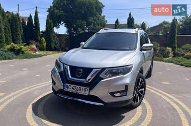 Позашляховик / Кросовер Nissan Rogue 2020 в Луцьку