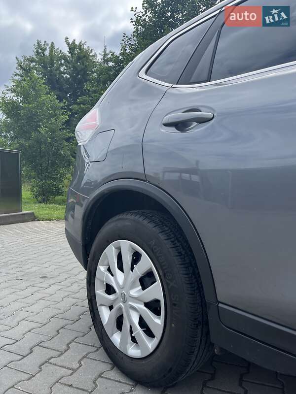 Внедорожник / Кроссовер Nissan Rogue 2016 в Бориславе