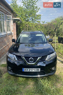 Внедорожник / Кроссовер Nissan Rogue 2015 в Харькове
