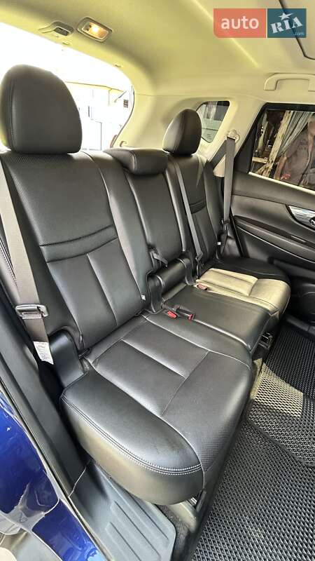 Внедорожник / Кроссовер Nissan Rogue 2018 в Киеве