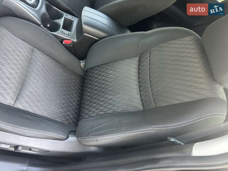 Внедорожник / Кроссовер Nissan Rogue 2018 в Каменец-Подольском