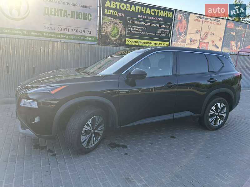 Внедорожник / Кроссовер Nissan Rogue 2021 в Виннице