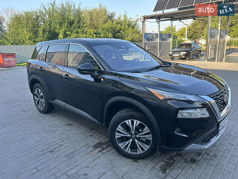 Внедорожник / Кроссовер Nissan Rogue 2021 в Виннице