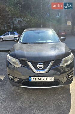 Внедорожник / Кроссовер Nissan Rogue 2016 в Харькове