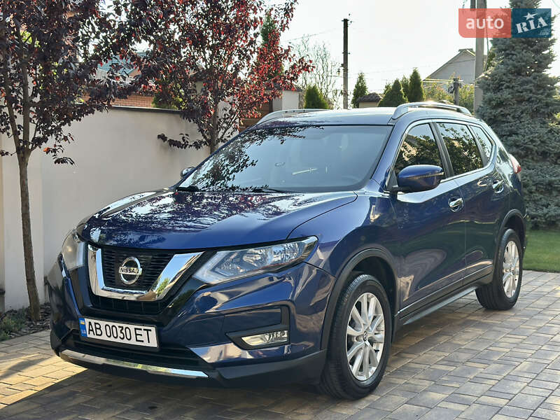 Внедорожник / Кроссовер Nissan Rogue 2017 в Виннице