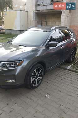 Позашляховик / Кросовер Nissan Rogue 2018 в Тернополі
