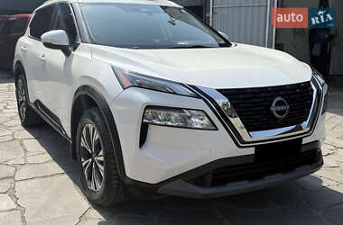Внедорожник / Кроссовер Nissan Rogue 2022 в Львове