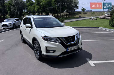 Внедорожник / Кроссовер Nissan Rogue 2018 в Киеве