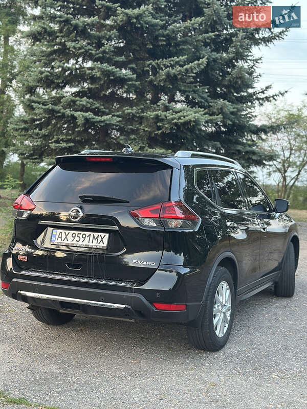 Внедорожник / Кроссовер Nissan Rogue 2018 в Харькове