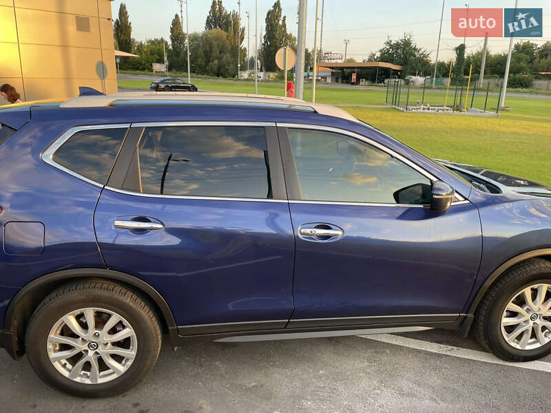 Внедорожник / Кроссовер Nissan Rogue 2018 в Киеве