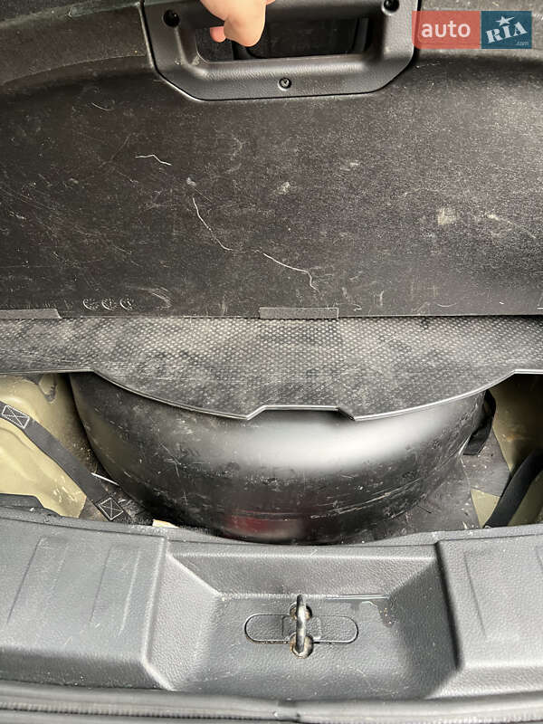 Внедорожник / Кроссовер Nissan Rogue 2017 в Ровно