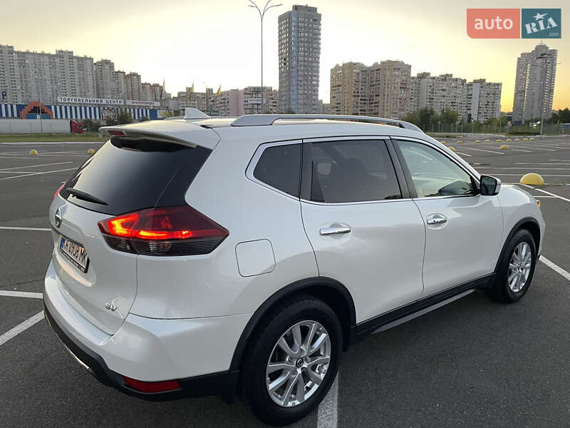 Внедорожник / Кроссовер Nissan Rogue 2018 в Киеве