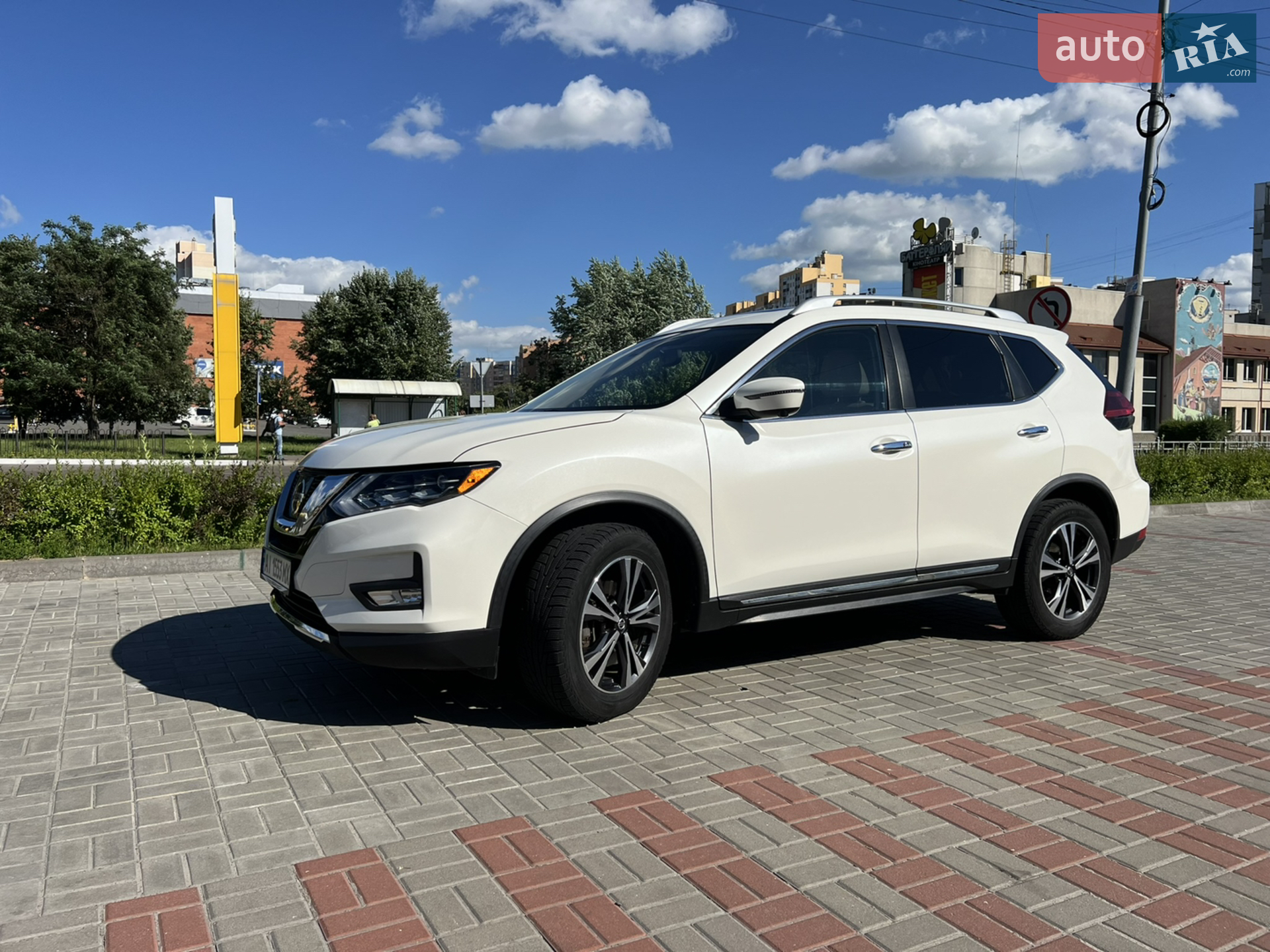 2018 Nissan Rogue - мініатюра 2