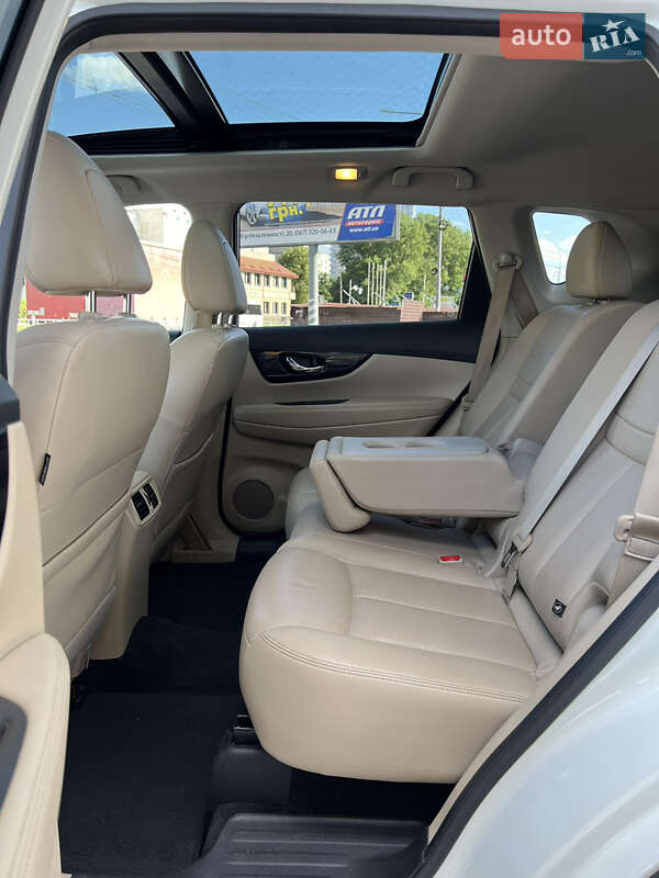 Позашляховик / Кросовер Nissan Rogue 2018 в Броварах