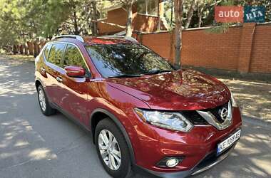 Внедорожник / Кроссовер Nissan Rogue 2016 в Днепре