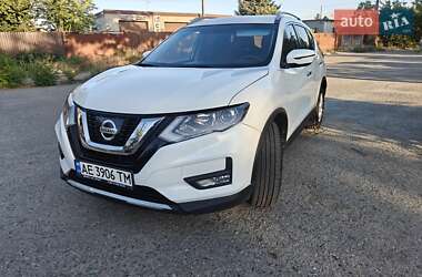 Внедорожник / Кроссовер Nissan Rogue 2017 в Днепре