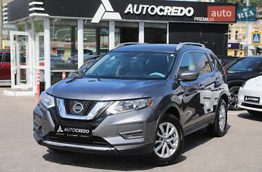 Внедорожник / Кроссовер Nissan Rogue 2017 в Харькове