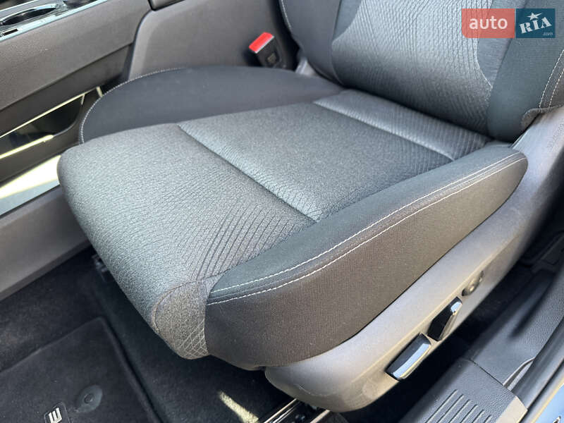 Позашляховик / Кросовер Nissan Rogue 2024 в Києві