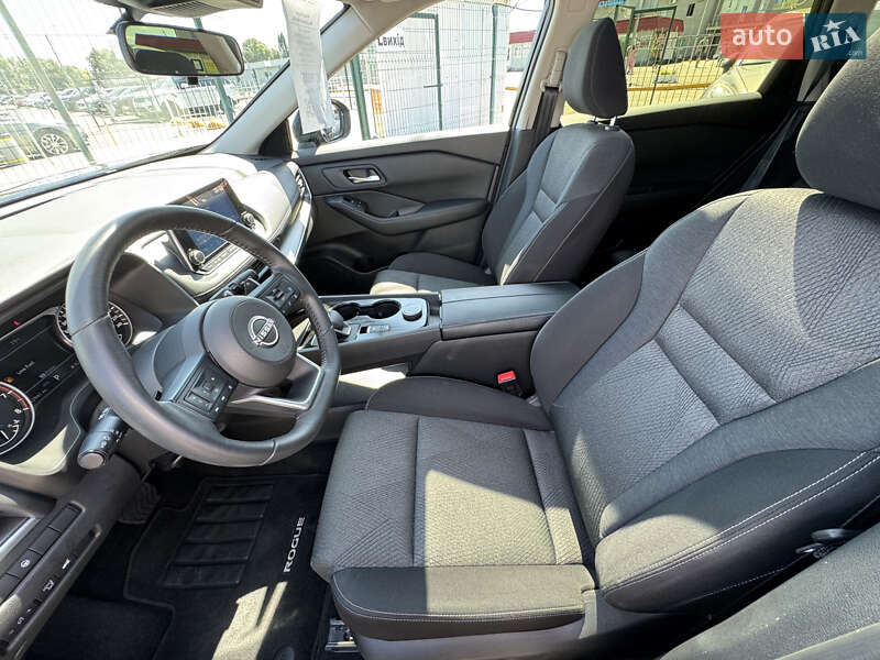 Позашляховик / Кросовер Nissan Rogue 2024 в Києві