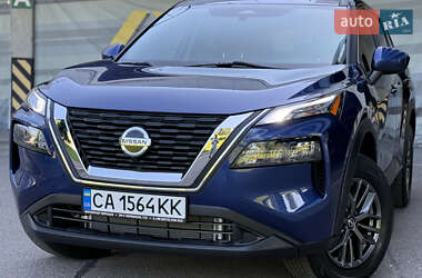 Внедорожник / Кроссовер Nissan Rogue 2021 в Киеве