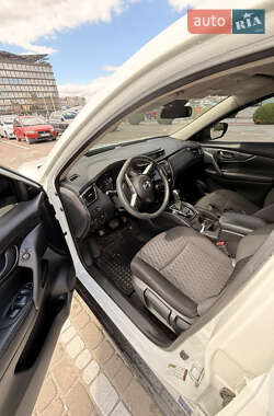 Внедорожник / Кроссовер Nissan Rogue 2020 в 