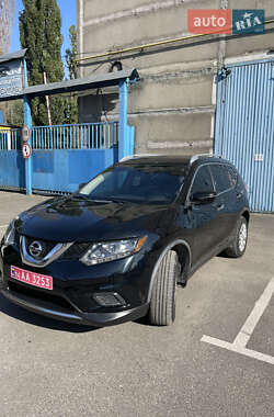 Внедорожник / Кроссовер Nissan Rogue 2016 в Киеве