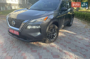 Внедорожник / Кроссовер Nissan Rogue 2021 в Лубнах