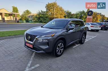 Позашляховик / Кросовер Nissan Rogue 2021 в Василькові
