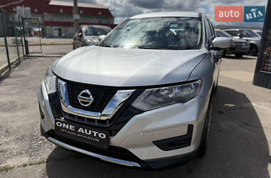 Позашляховик / Кросовер Nissan Rogue 2016 в Києві