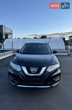 Внедорожник / Кроссовер Nissan Rogue 2017 в Киеве