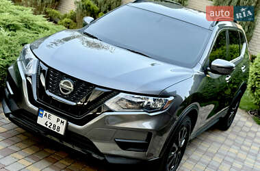 Внедорожник / Кроссовер Nissan Rogue 2018 в Днепре