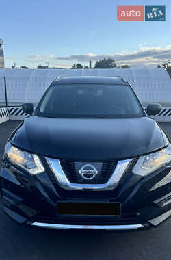 Внедорожник / Кроссовер Nissan Rogue 2017 в Киеве